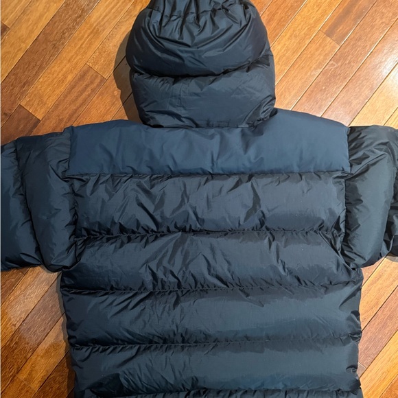 Men’s Marmot Dark Gray and Red Hooded Jacket - Men’s Large - Picture 3 of 5